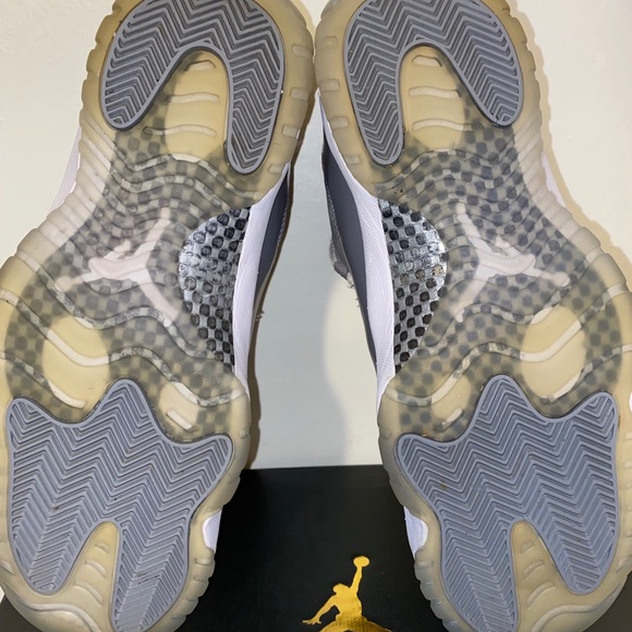Jordan 11 low Grey Toes Size 10.5 VNDS - Picture 2 of 5